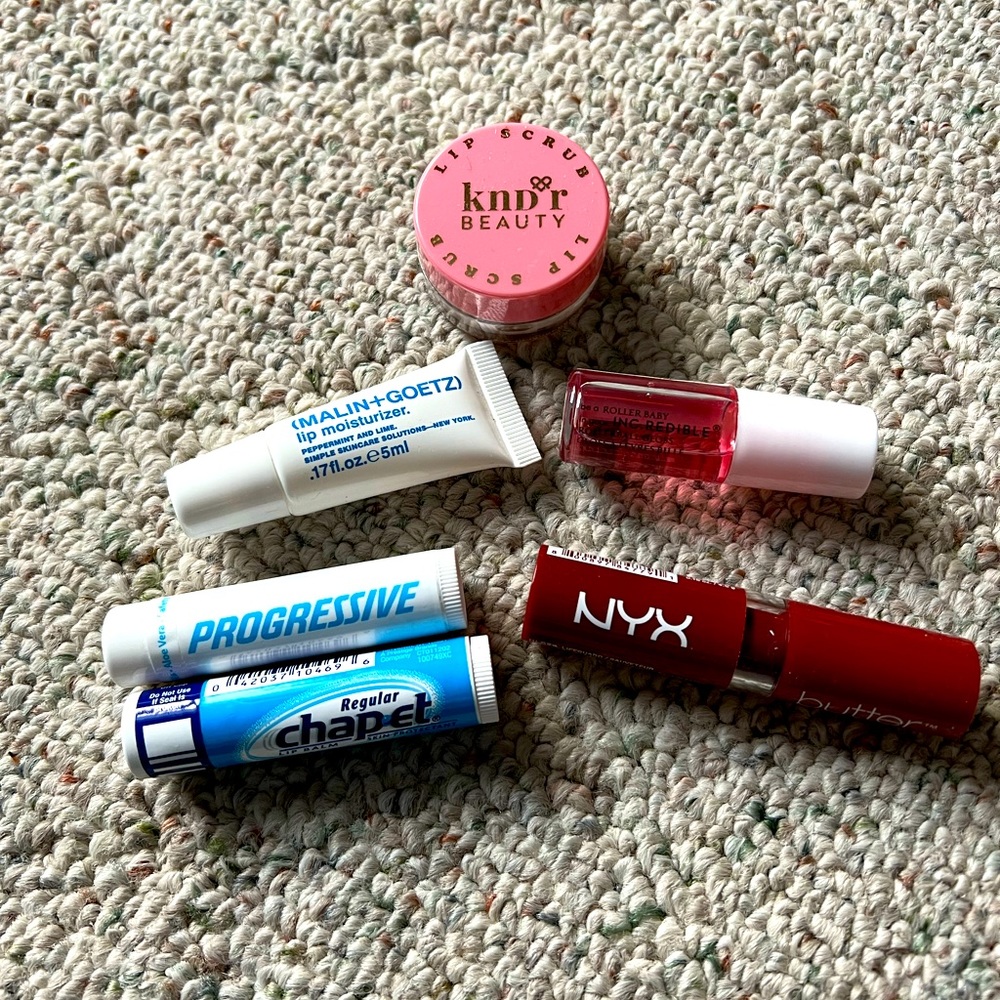 Assorted Lip Bundle - Picture 1 of 7